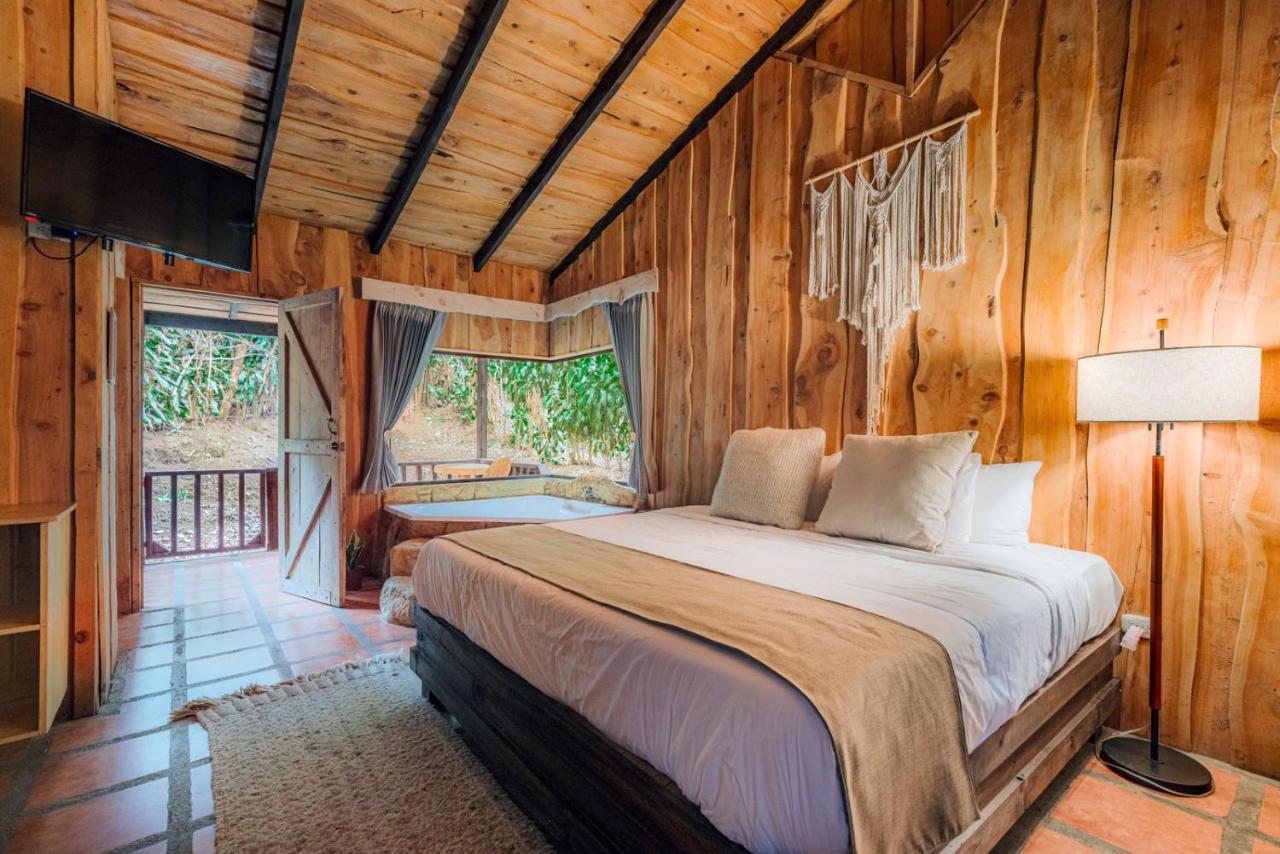 Hotel & Spa Escondite De La Montana Sabana Redonda Екстер'єр фото
